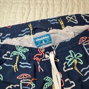 Chubbies Classic Swim Trunk - The Neon Lights 5.5” Inseam